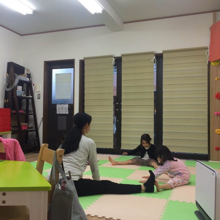 キッズアカデミー